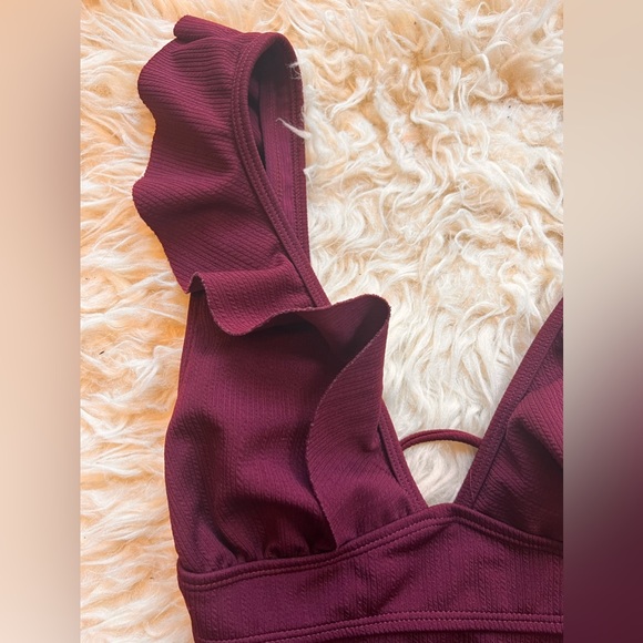 Ruffle trip lace up swimsuit Onepiece Medium - Picture 3 of 4